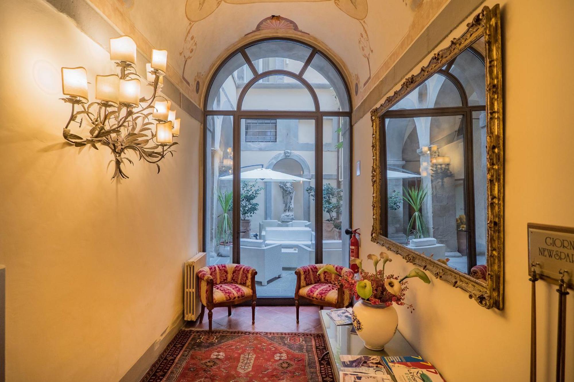 B&B Piccolo Hotel Кортона Экстерьер фото