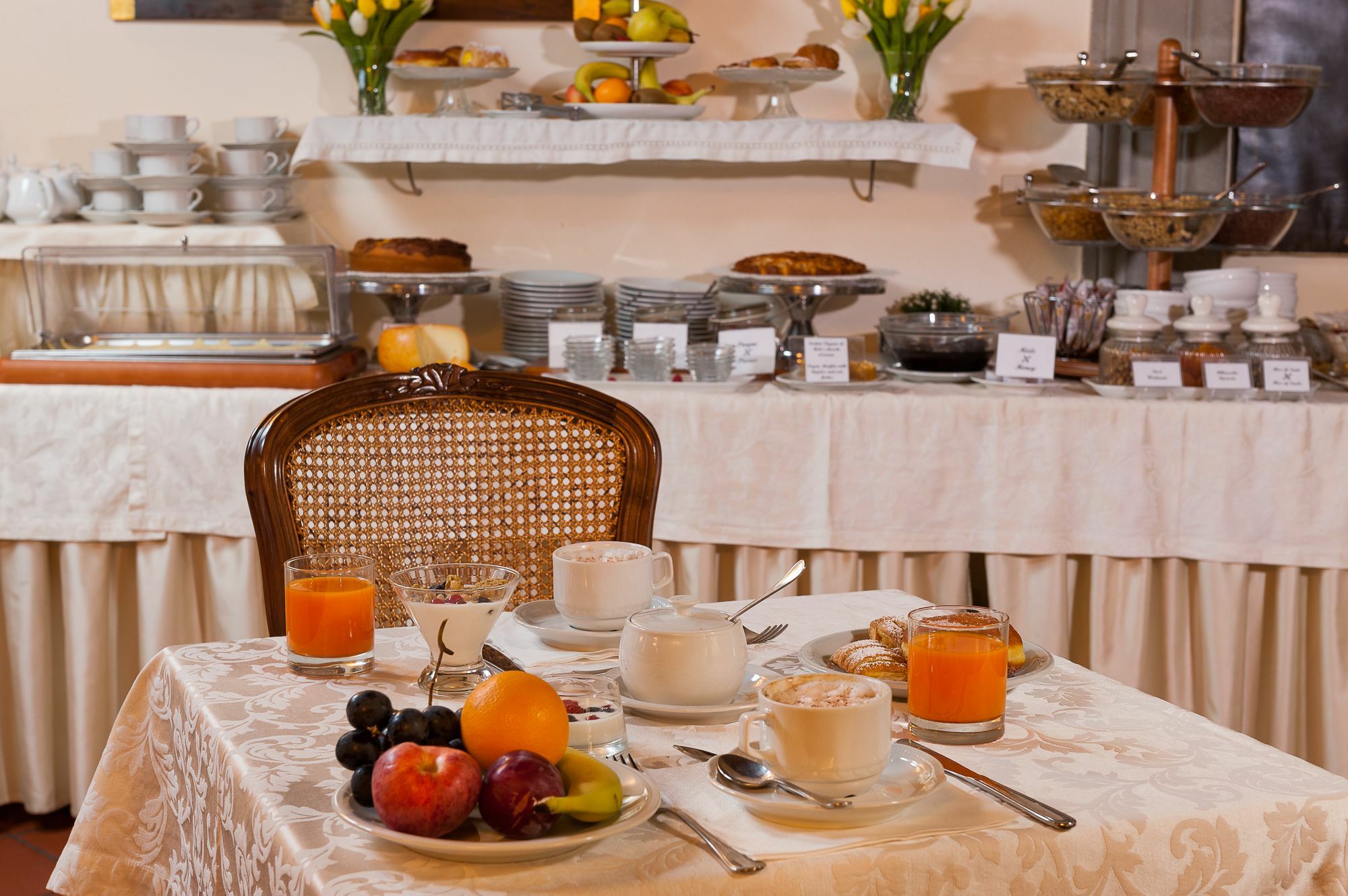 B&B Piccolo Hotel Кортона Экстерьер фото